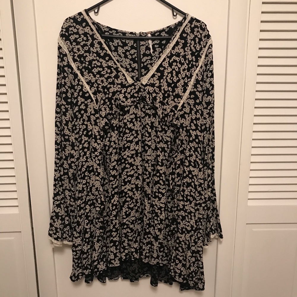 Free People dress, size medium , black/cream